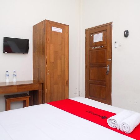 Reddoorz Syariah Near Pakuwon Mall Jogja Kejayan Esterno foto