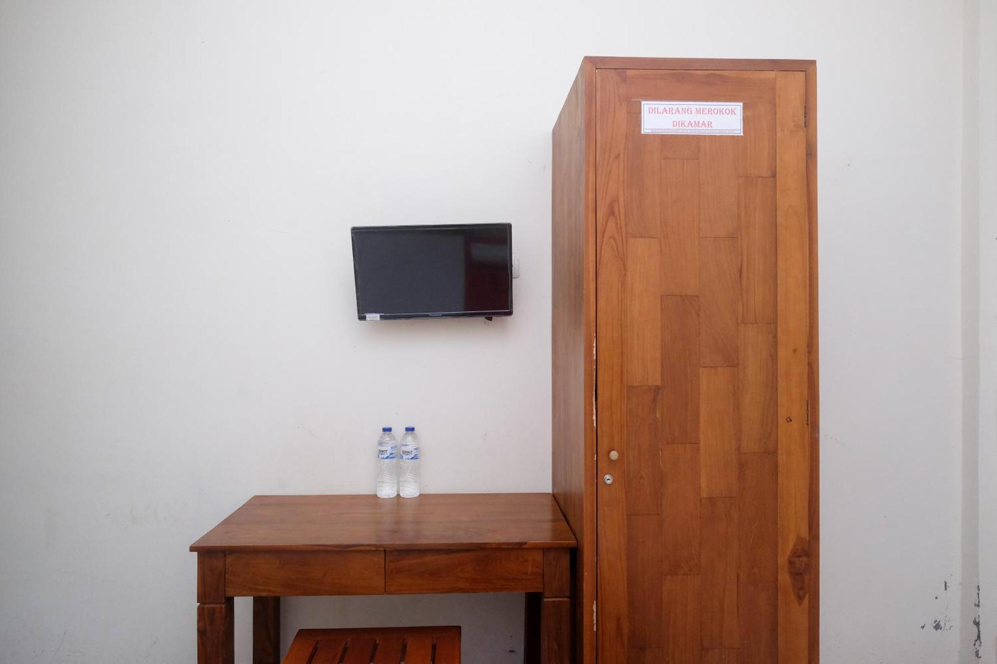 Reddoorz Syariah Near Pakuwon Mall Jogja Kejayan Esterno foto