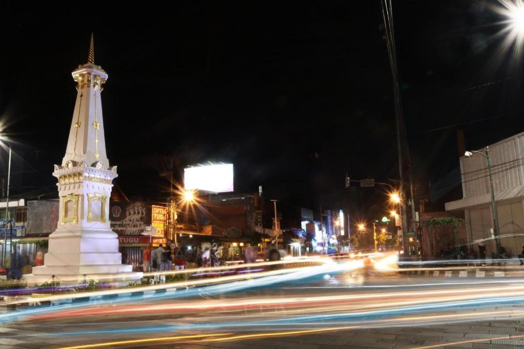 Reddoorz Syariah Near Pakuwon Mall Jogja Kejayan Esterno foto